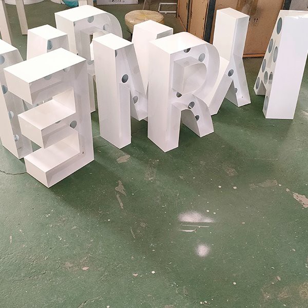 marry me light up letters