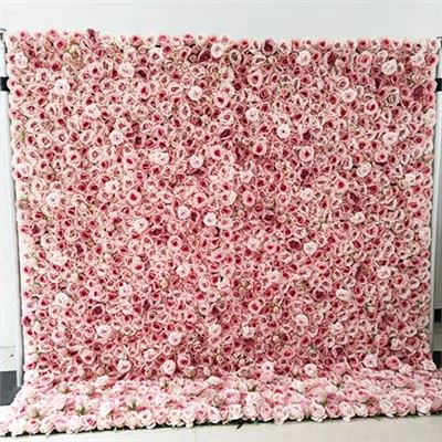 Muro di rose artificiali