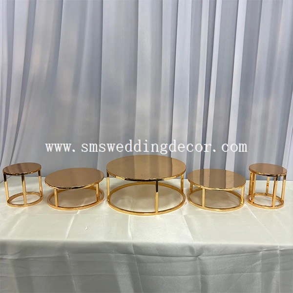 cake table plinth