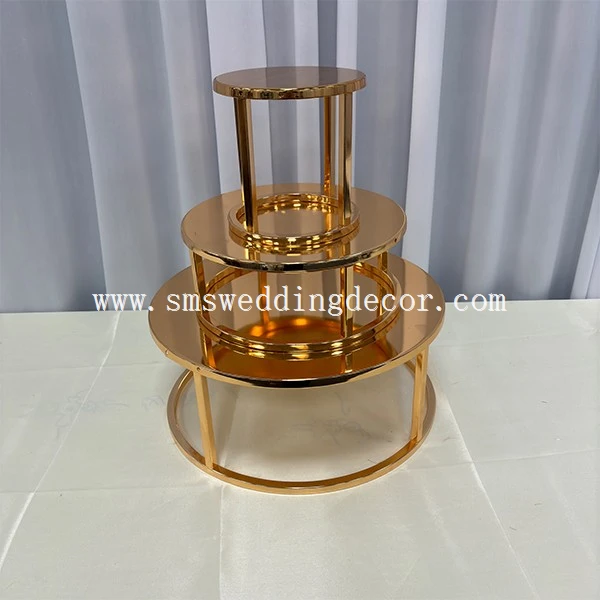gold plinth cake stand